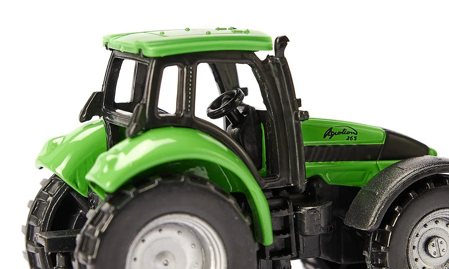 Deutz-Fahr mit Fortuna 2-Achs-Anhänger