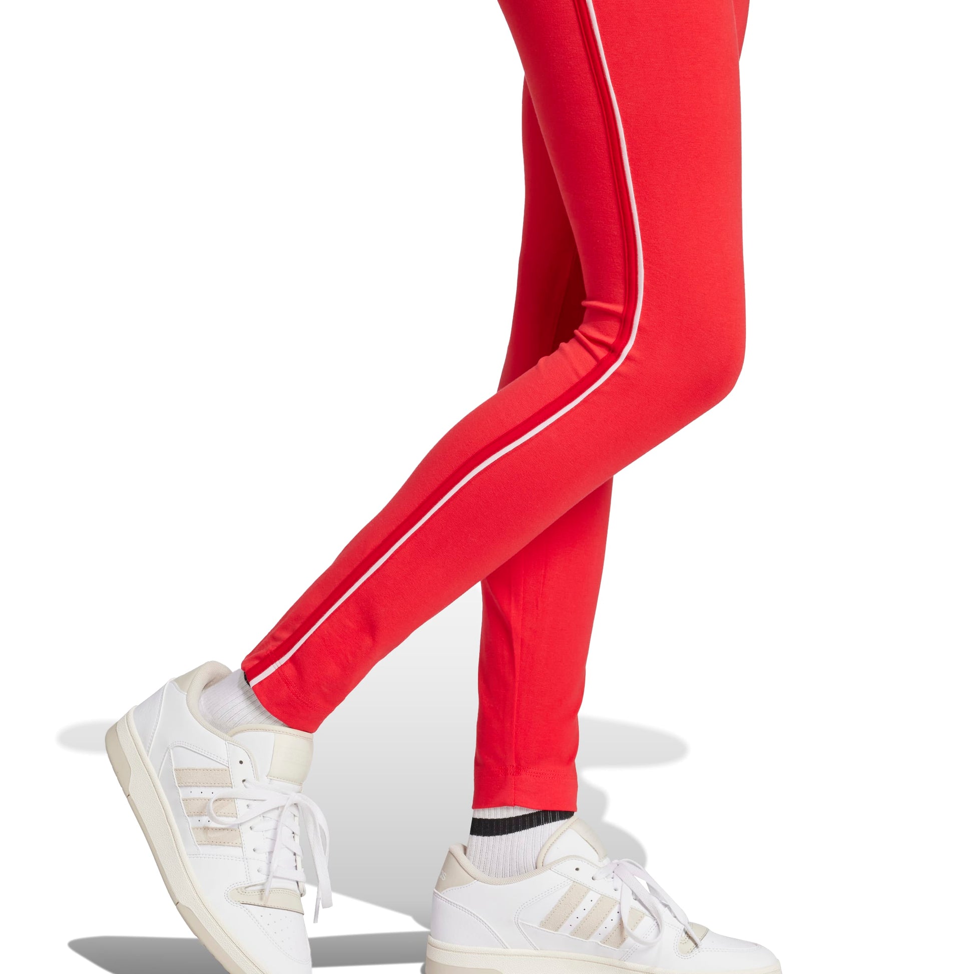W CB LEG
