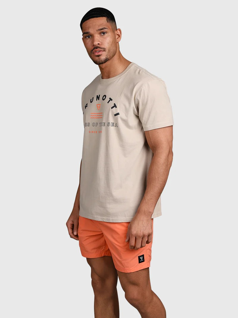 Leeway Men T-shirt
