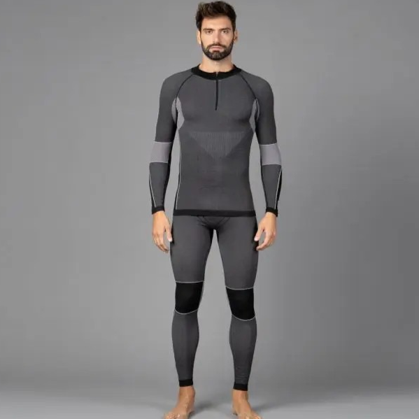 MAN SEAMLESS SWEAT