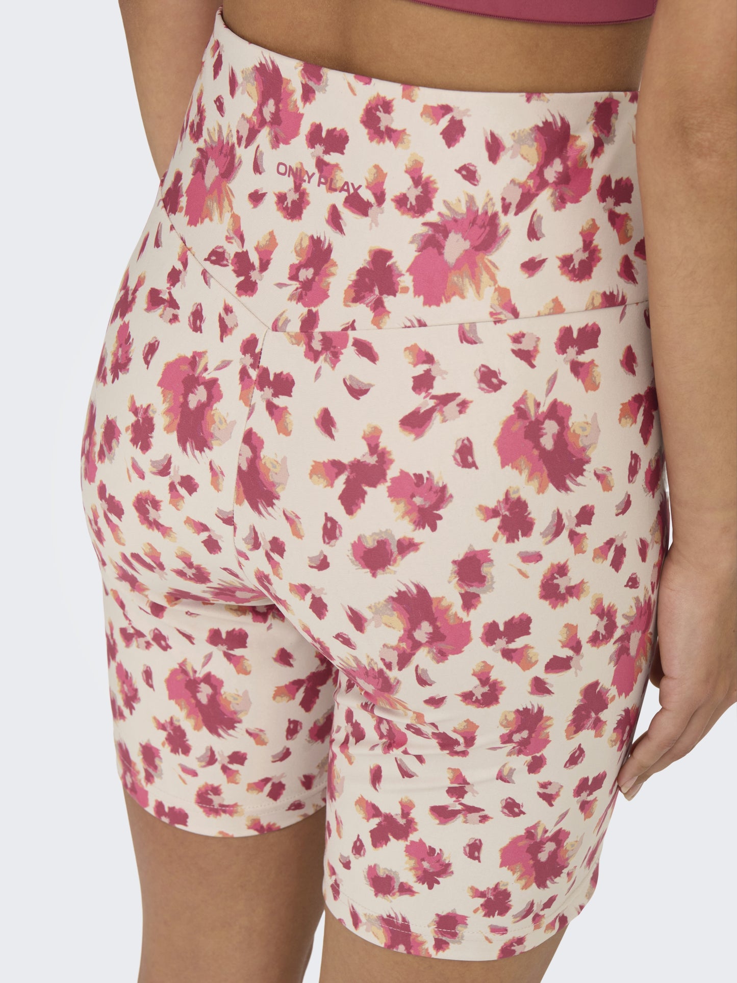 AOP SHORTS