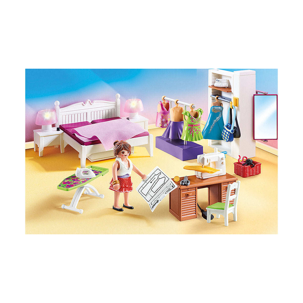 Schlafzimmer mit Nähecke