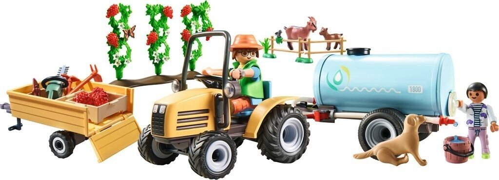 Traktor mit Anhänger und Wassertank