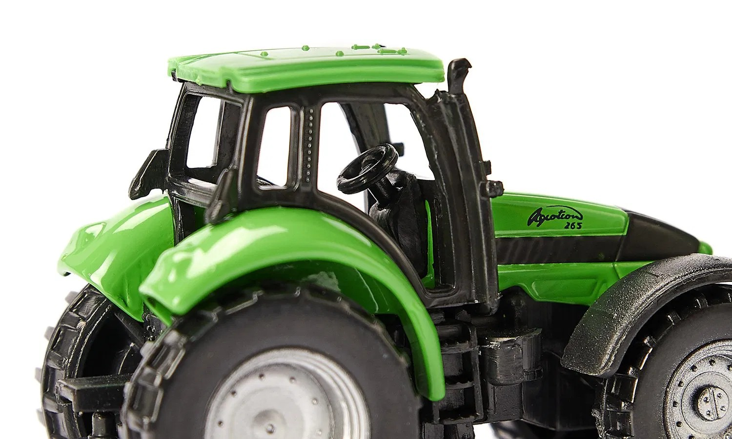 Deutz-Fahr mit Fortuna 2-Achs-Anhänger