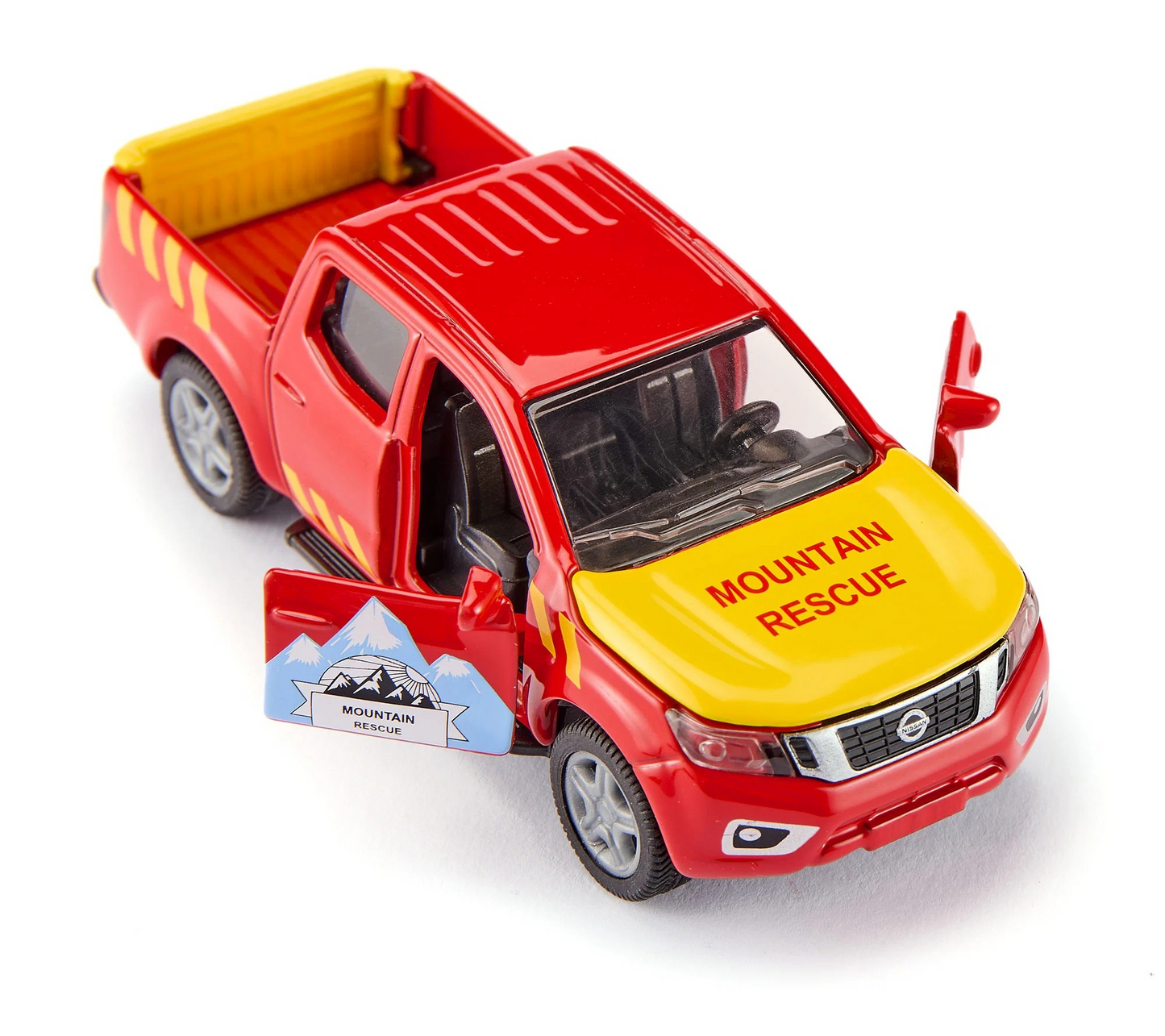 Nissan Navara mit Helikopter
