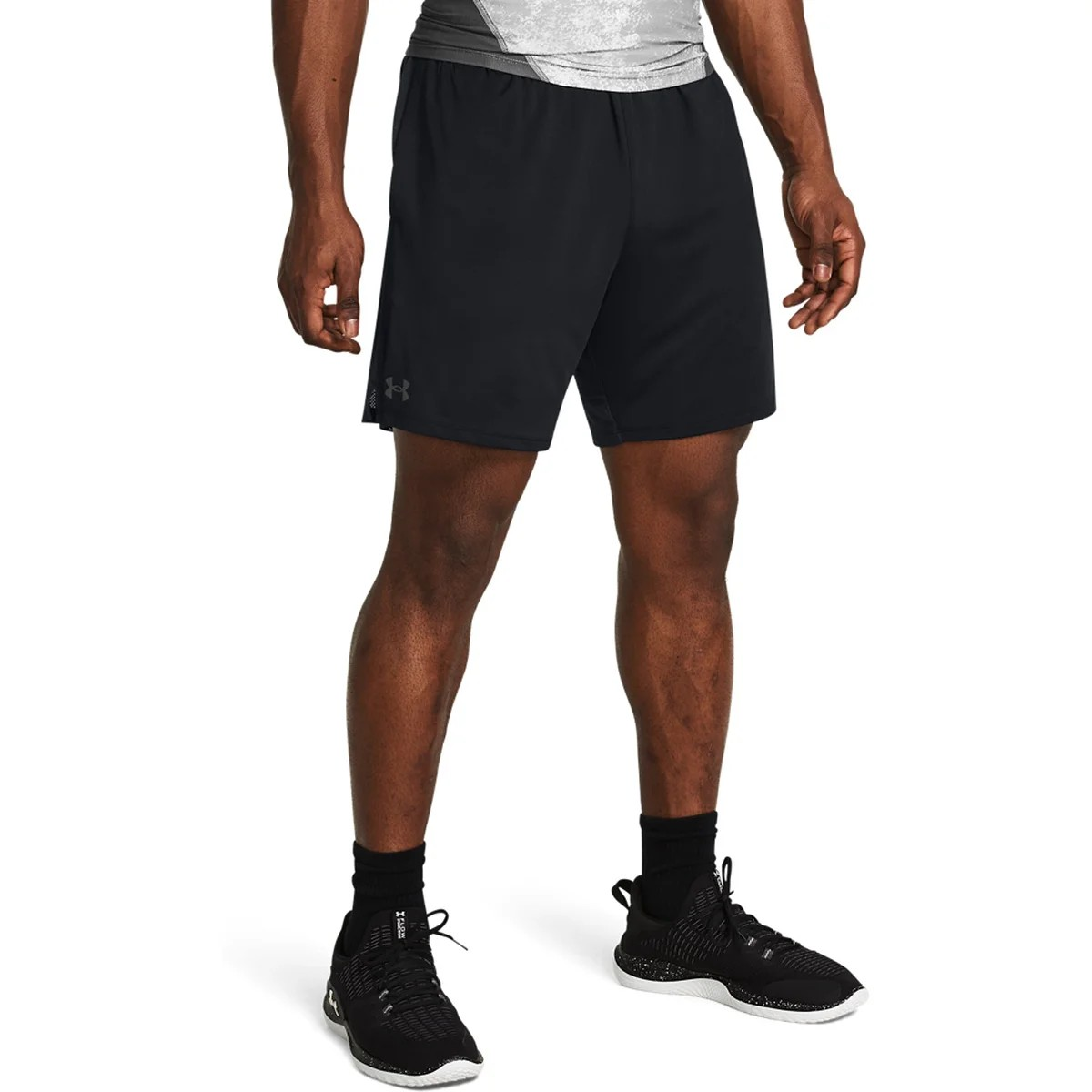 Tech Vent 7in Shorts-BLK